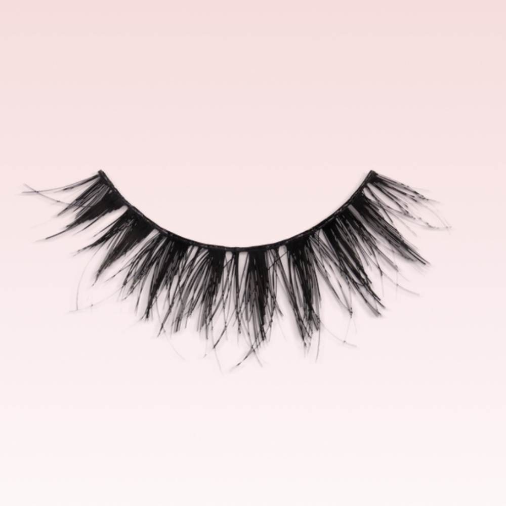 Classic Lash - Samantha #7 - Picture 2 of 2